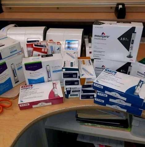 Pirkite Adipex, oksikodoną, Hypnogeną, Stilno, Zolpidemą, Nuerol, Lexaur.